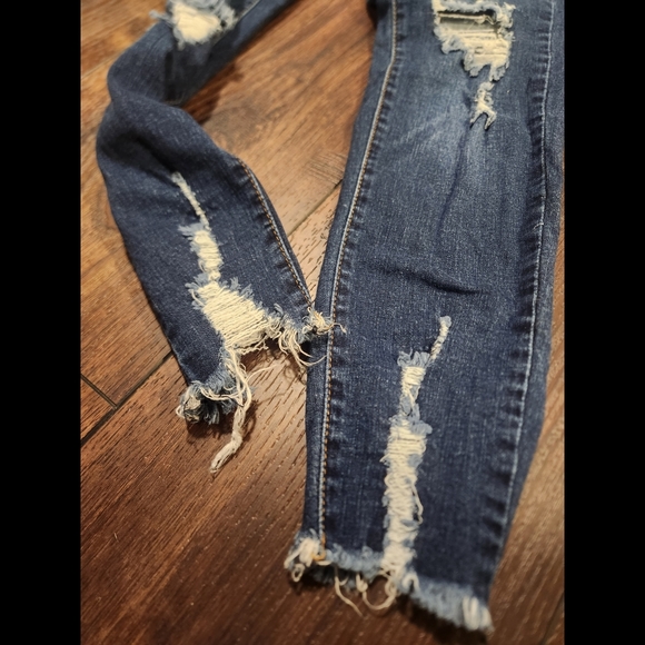 Cute Distressed Jeans - Picture 11 of 15